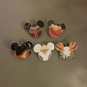 Disney Mickey villains pin set